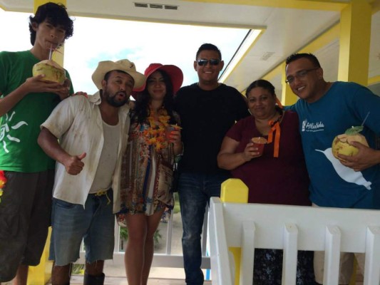 Un vistazo a 'Un loco verano catracho”