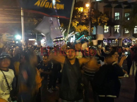 Aficionados motagüenses compartieron con los futbolistas previo a la final