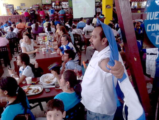 Honduras clasifica a la hexagonal con humillante paliza a Canadá