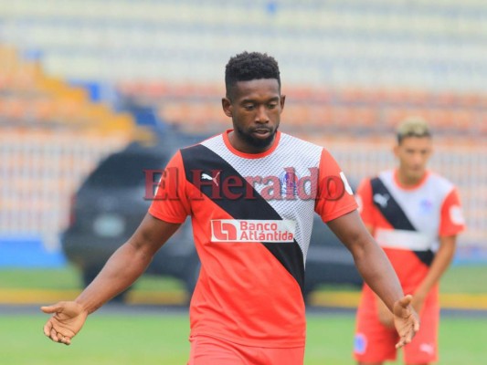 Johnny Palacios del Olimpia es duda para enfrentar a la UPNFM