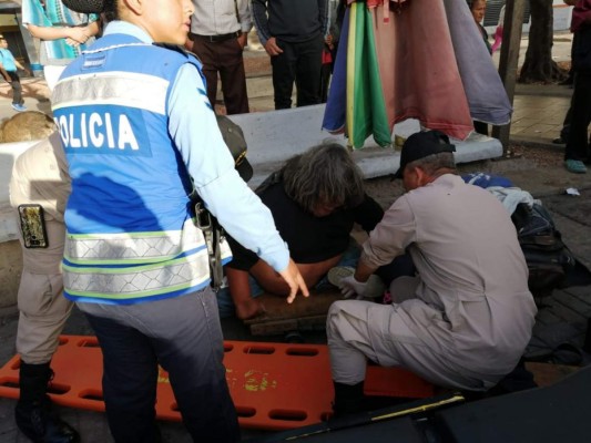 Apuñalan a indigente que vivía en el Parque Central de Tegucigalpa