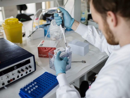 Coronavirus ya deja más de 15,000 muertos en el mundo hasta este lunes