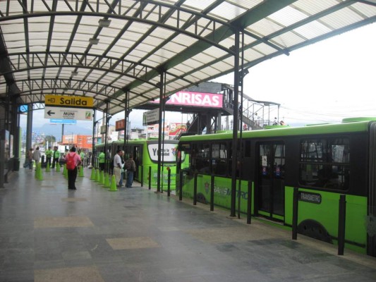 En números rojos opera Transmetro en Guatemala