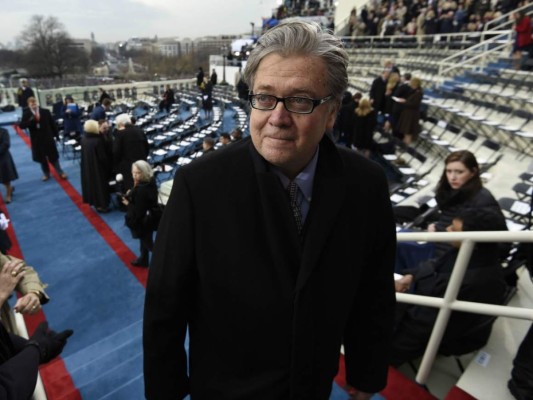 Donald Trump se apresta a despedir a su consejero Steve Bannon