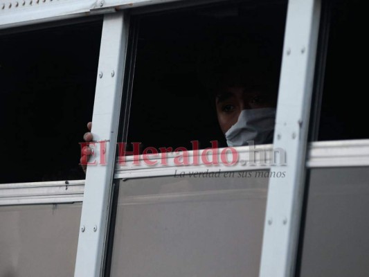 FOTOS: Para evitar Covid-19, hondureños deportados fueron aislados