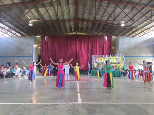 Depositan las cenizas del escultor Mario Zamora en Danlí