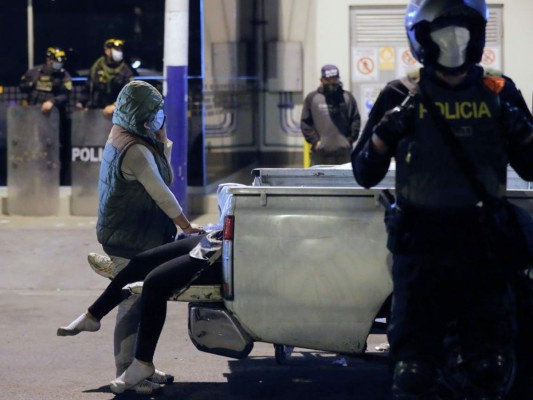 Trágica fiesta: 13 personas mueren asfixiadas en una discoteca en Perú