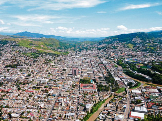 Jóvenes preparan nuevo mapa de deslizamientos en Tegucigalpa