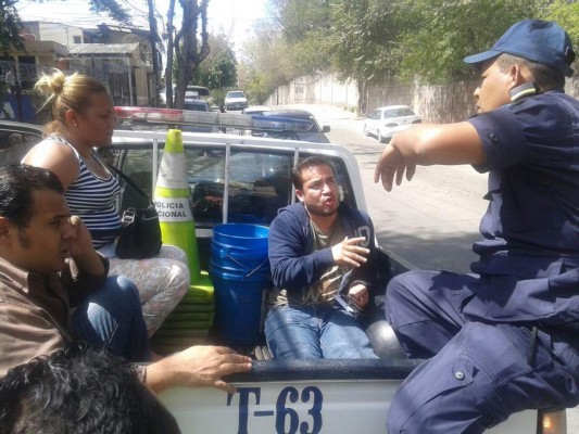 Conductor ebrio impacta carro que llevaba ataúd hacia el cementerio