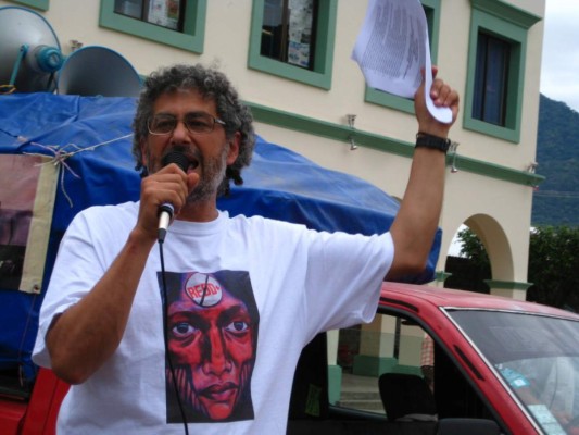 Honduras: Gustavo Castro divulga nueva carta desde residencia de la Embajada de México