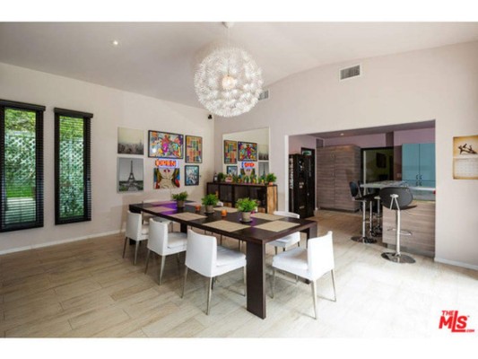 Miley Cyrus compra casa nueva cerca de Liam Hemsworth