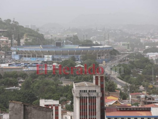 Las imágenes de la nube de polvo del Sahara sobre la capital hondureña