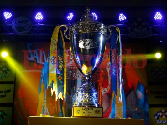 La Liga presentó su copa italiana para el campeón liguero