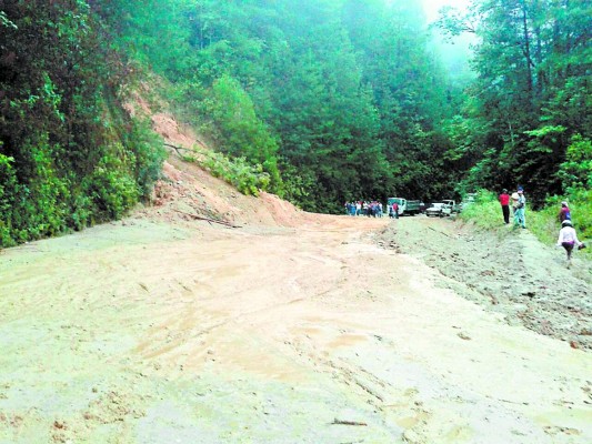 Honduras: 150 millones para recuperar carreteras