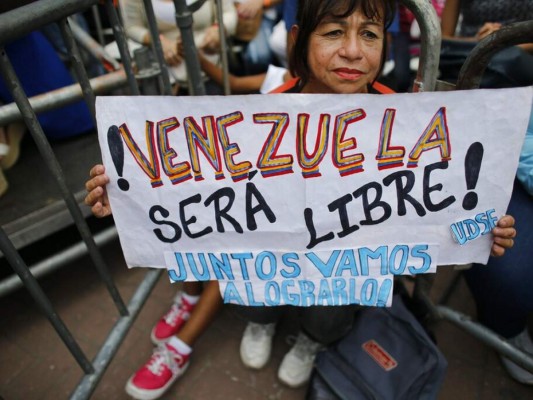 Cámara baja de Estados Unidos aprueba TPS para venezolanos&nbsp;