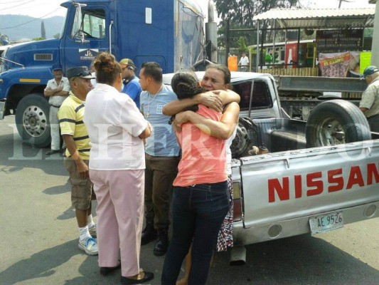 Matan a hermanos dentro de carro en Lomas de Toncontín