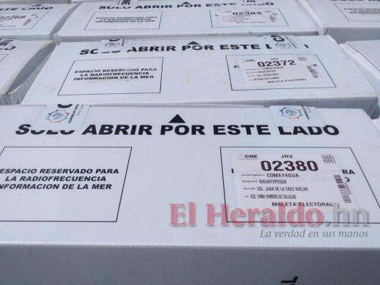 A tres días de comicios generales, así avanza distribución de maletas electorales al interior del país (FOTOS)