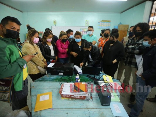 Falta de energía y tardanza por impuntualidad: las fallas que salieron a luz durante simulacro del TREP (FOTOS)