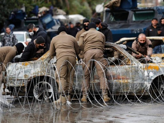 Un muerto y 220 heridos en protestas por confinamiento en Líbano