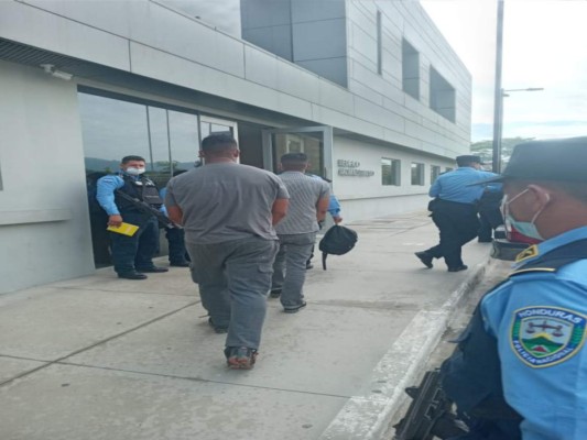 Policías y militares, de cuidar a los ciudadanos a cometer crímenes