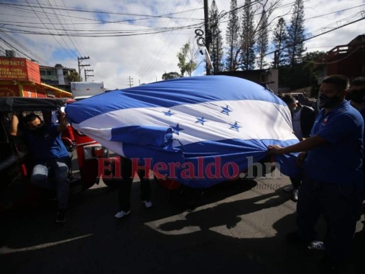 Por elevados costos y promesas incumplidas protestas mototaxistas en la capital (FOTOS)