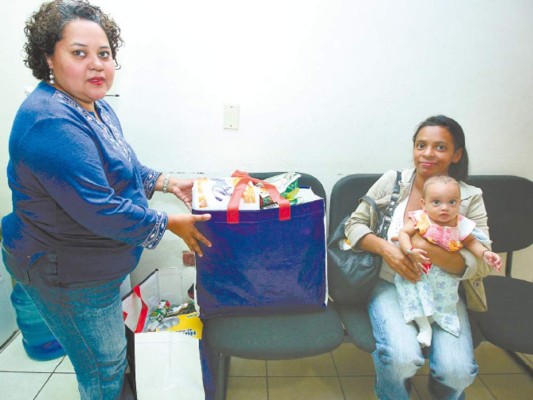Madre soltera recibe ayuda de fieles lectores