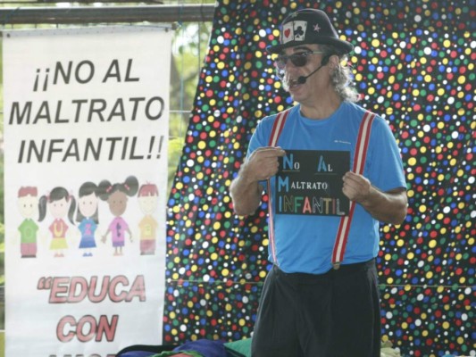 Con magia solidaria inicia la colecta de juguetes para arrancar sonrisas