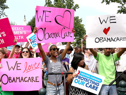 Corte Suprema da la victoria a Obama y mantiene su reforma sanitaria