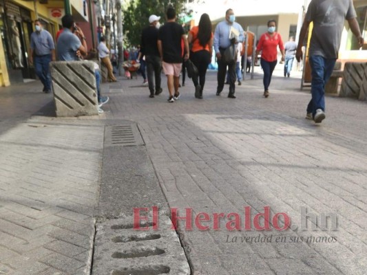 Destrucción, daños y olvido opacan la belleza del casco histórico de Tegucigalpa (Fotos)