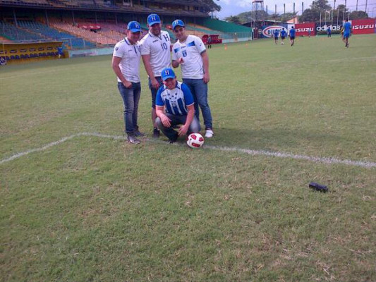 Honduras: Gran Banda lanza 'Grita, grita gol' en apoyo a la Selección