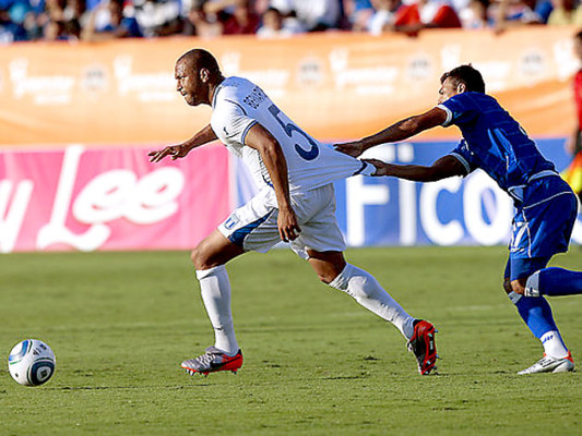 Honduras golea 3-0 a El Salvador previo al debut ante Panamá