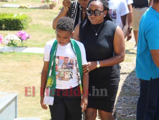 FOTOS: Así fue el entierro de Walter 'Pery' Martínez en La Ceiba
