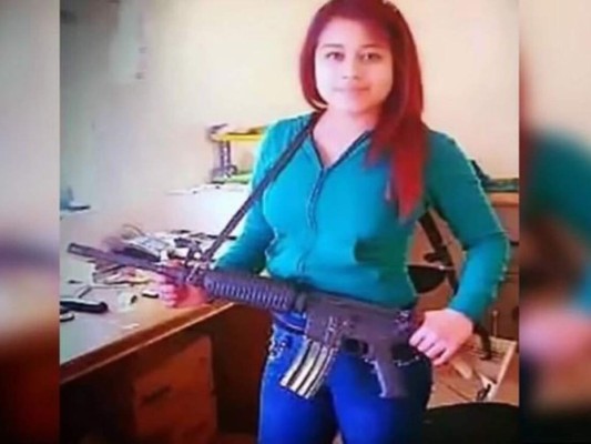 'La Cleopatra” narco: decapitaba y se bañaba con la sangre de sus víctimas