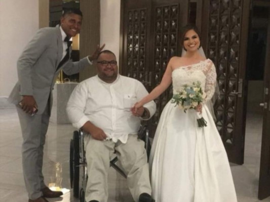 Las fotografías que dejó la boda entre Carlo Costly y Karen 'Tita' Torres