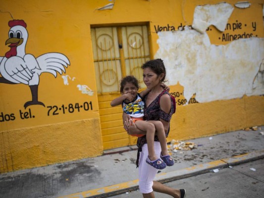 FOTOS: Ellos son los niños hondureños de la caravana migrante que buscan llegar a Estados Unidos