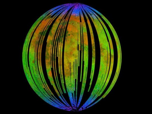 Las áreas azules en esta imagen compuesta del Moon Mineralogy Mapper (M3) a bordo del orbitador Chandrayaan-1 de la Organización de Investigación Espacial de la India muestran agua concentrada en los polos de la Luna. En busca de los espectros de las rocas allí, el investigador encontró signos de hematita, una forma de óxido. Foto: ISRO/NASA/JPL-Caltech/Brown University/USGS