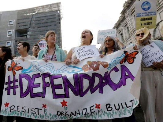 Corte federal de apelaciones falla contra Trump sobre DACA