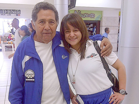 Boxeadora hondureña por su clasificación a Londres en Mundial de China