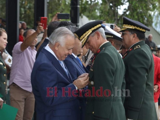 FOTOS: Así fue la ceremonia de ascensos de las Fuerzas Armadas