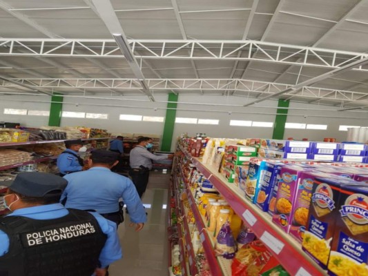 Omega II: Exhumación de cadáveres, investigación de un alcalde y capturas