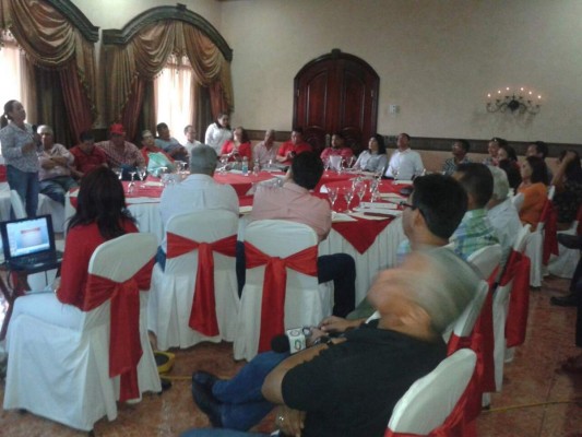 Buscan estrategias para fortalecer al Partido Liberal