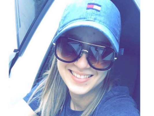 FOTOS: Así es Ariana Cruz, la novia de la ex del futbolista John Paul Suazo  