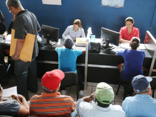 Abonados pagarán L 220 millones por ilegal cobro