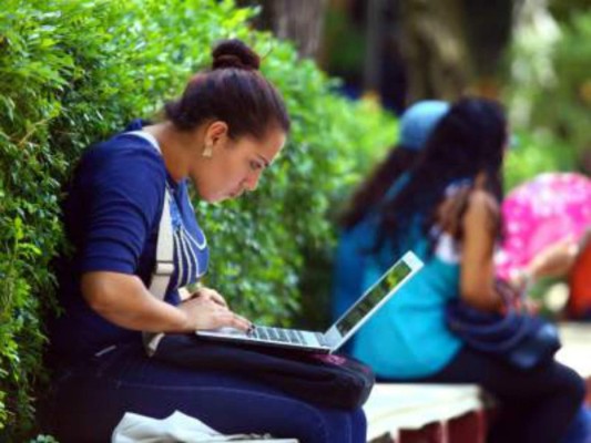 Conoce UNAH-TEC DANLÍ y UNAH-VS