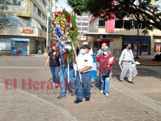 Rinden tributo al general Francisco Morazán en el parque Central de Tegucigalpa (FOTOS)