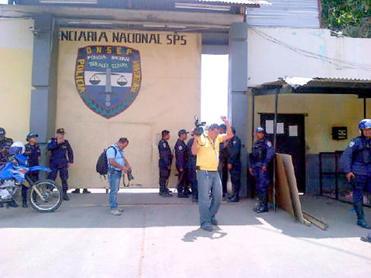 Terror en el centro penal de San Pedro Sula: 13 reos muertos