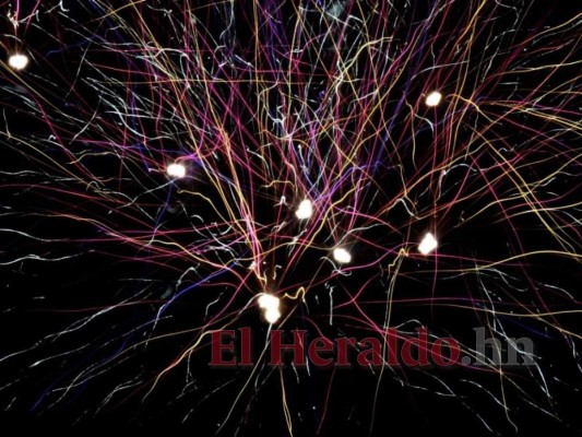 FOTOS: Así retumbó y brilló la capital para despedir el 2020 y recibir el 2021
