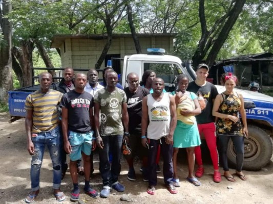 Detienen a 14 extranjeros por transitar de manera ilegal en Honduras