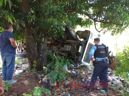 Las imágenes del aparatoso accidente que dejó dos muertos en carretera a oriente