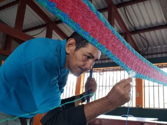 Santos, el maestro de las hamacas de la sultana